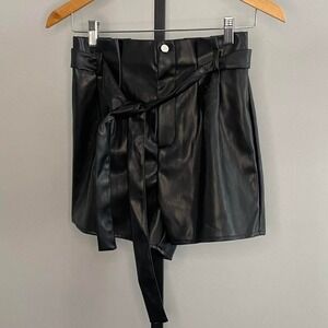Black faux‎ leather mini skirt with tie waist